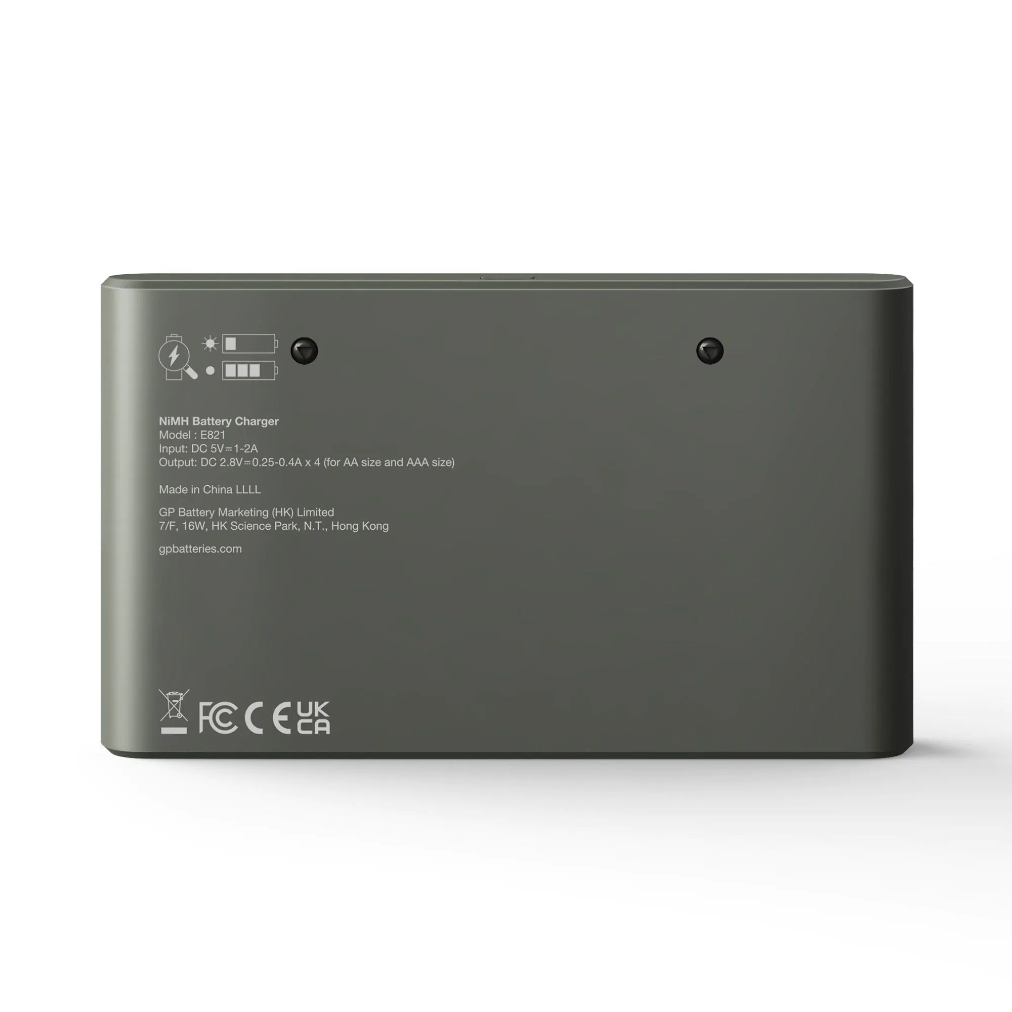 GP RECYKO E821 USB Economy charger avec 4 RECYKO 2100 AA et 4 RECYKO 850 AAA